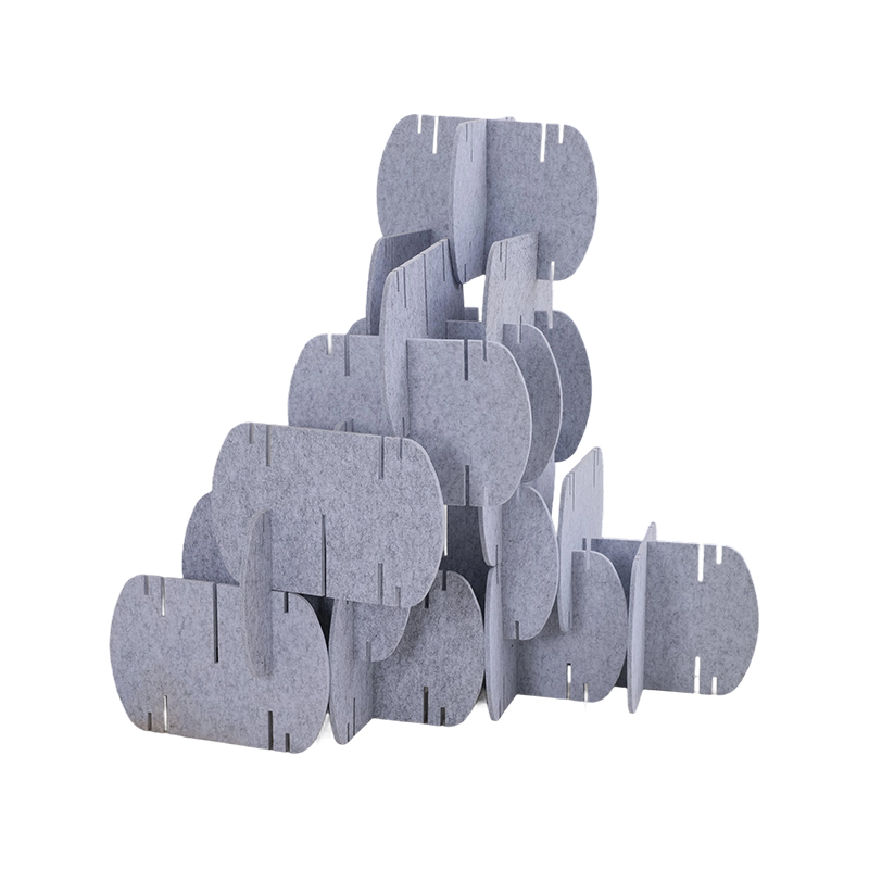 Ympäristöystävälliset akustiset paneelit toimistojen väliseinään tilanjakajiin kangaskääritty kaupallinen sisustus