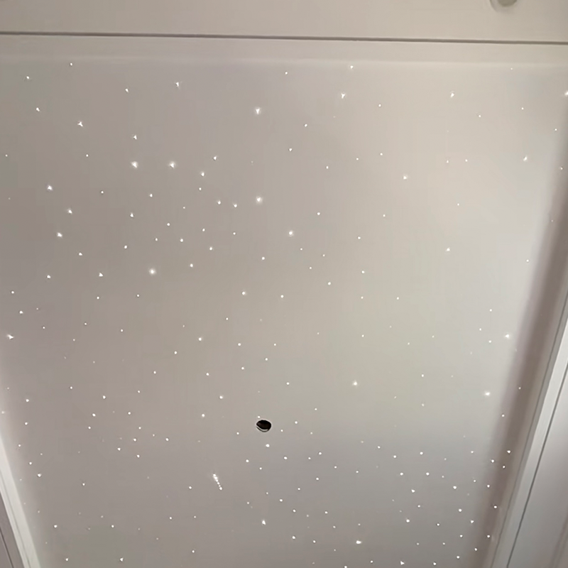 Moderni 3D-mallin suunnittelu hotelleille Värikäs kuituoptinen akustinen joustava kattokaukosäädin Ambient Star -valopaneelit Moderni 3D-mallin suunnittelu hotelleille Värikäs kuituoptinen akustinen joustava kattokaukosäädin Ambient Star -valopaneelit